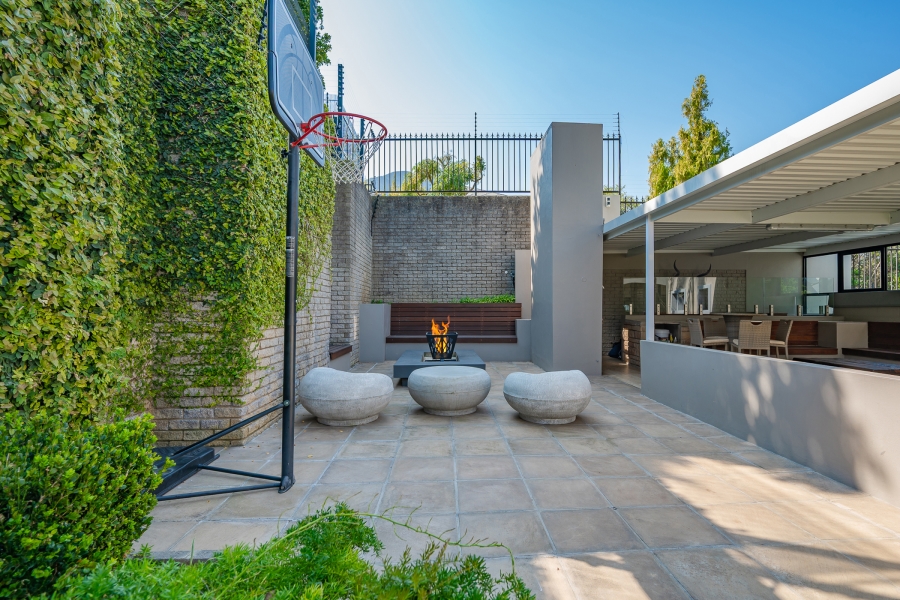 4 Bedroom Property for Sale in La Concorde Western Cape